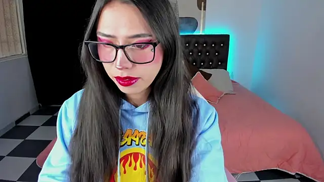 paula kawaiifu  online show from 02.25.25
