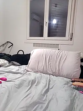 Miachan LaGattinaVogliosa online show from 11.20.25