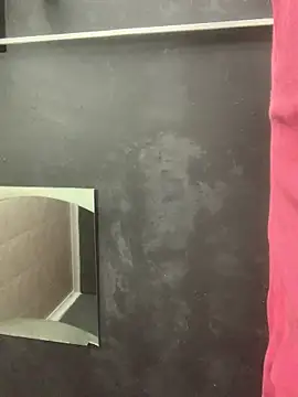 Snapshot of DManL chatting on 10.27.25 DManL online show from 10.27.25