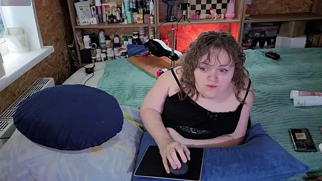 MiniNatalie online show from 11.14.25