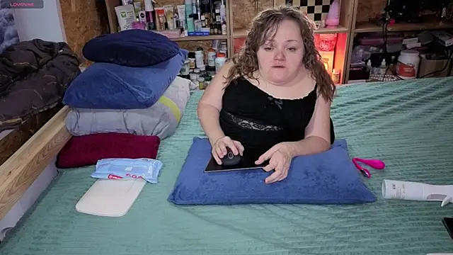 MiniNatalie online show from 12.05.25