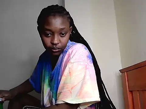 Snapshot of Sweet_mella chatting on 06.14.26 Sweet mella online show from 06.14.26