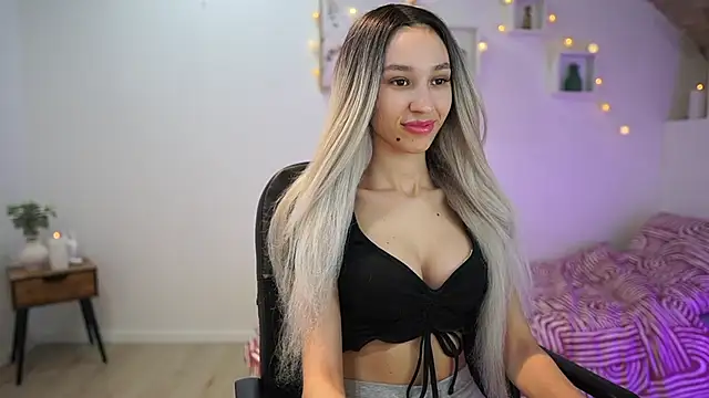 Amai  Liu online show from 03.04.25