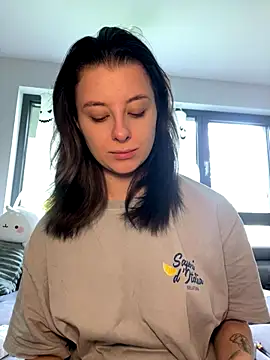 Snapshot of Mia-Minou chatting on 10.09.25 Mia-Minou online show from 10.09.25