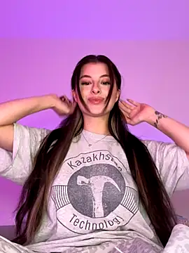 Mia-Minou online show from 11.09.25