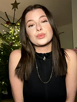 Mia-Minou online show from 12.21.25