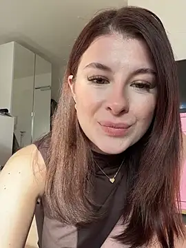 Mia-Minou online show from 02.27.26