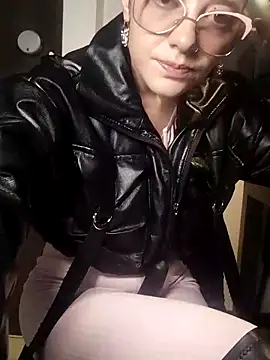 Isabella 21x online show from 03.15.25