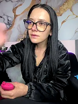 Isabella 21x online show from 10.11.25