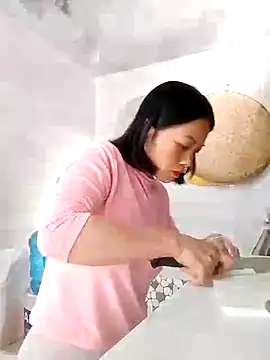 Aninyin22 online show from 02.13.25