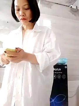 Aninyin22 online show from 02.28.25