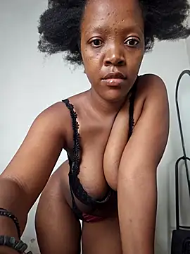 Snapshot of curvysexybody chatting on 03.29.26 curvysexybody online show from 03.29.26