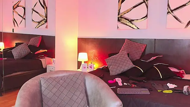 MartinaCaycedo online show from 01.28.25