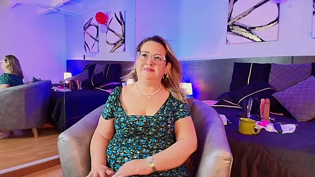 MartinaCaycedo online show from 03.05.25