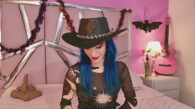 Lunapage online show from 10.18.25