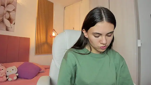 Snapshot of mia_nevaeh chatting on 03.03.25 mia nevaeh online show from 03.03.25