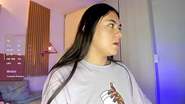 mia nevaeh online show from 03.08.26