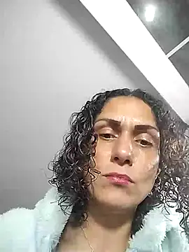 Corina hot online show from 03.20.25