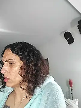 Corina hot online show from 03.21.25