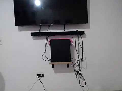 Corina hot online show from 09.15.25