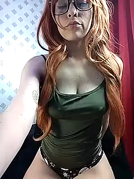 Snapshot of MaryannG chatting on 10.16.25 MaryannG online show from 10.16.25