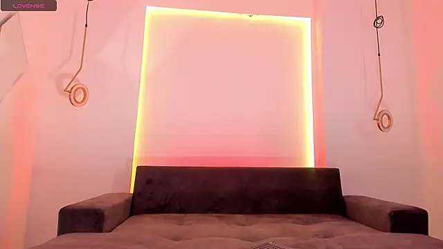 tinymoon- online show from 12.23.24