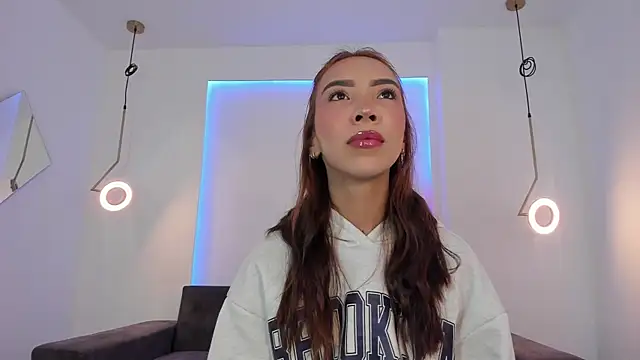 tinymoon- online show from 02.11.25