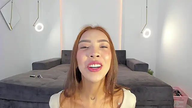 tinymoon- online show from 02.12.25