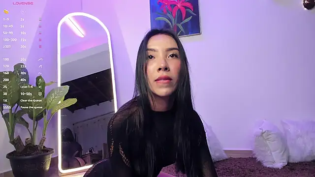 tinymoon- online show from 02.26.25