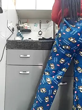 Snapshot of Manpreet_kaur21 chatting on 12.25.24 Manpreet kaur21 online show from 12.25.24