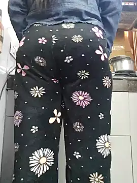 Snapshot of Manpreet_kaur21 chatting on 01.15.25 Manpreet kaur21 online show from 01.15.25