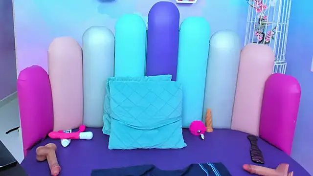 LYA SWEETX online show from 02.20.25