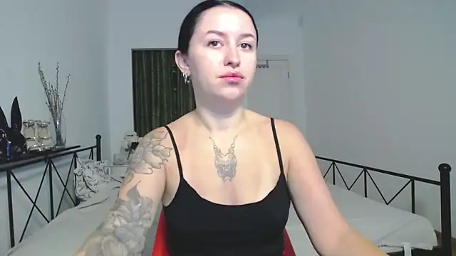VioletCatt online show from 09.16.25