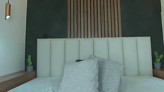 AmyPalmmer online show from 02.19.25