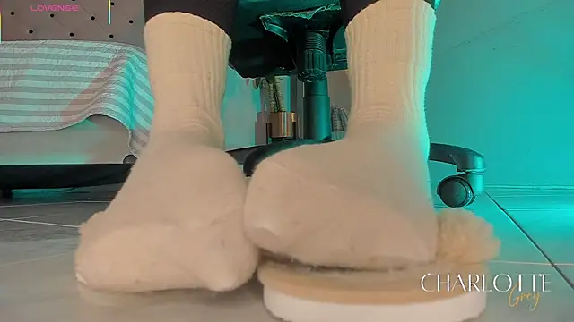 charlotte  grey online show from 12.22.25