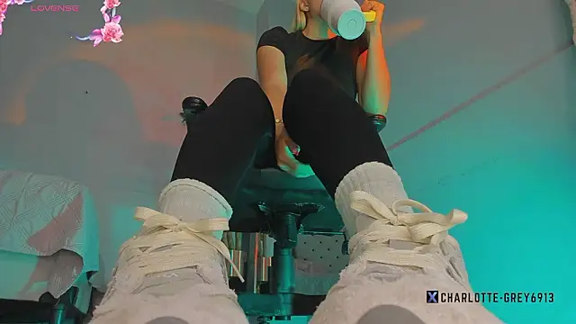 charlotte  grey online show from 02.28.26