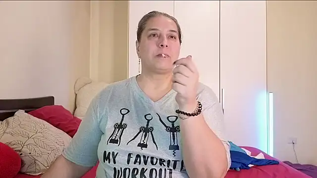 Snapshot of Niter chatting on 09.29.25 Niter online show from 09.29.25