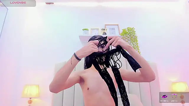 Mia thompson 19 online show from 09.25.25