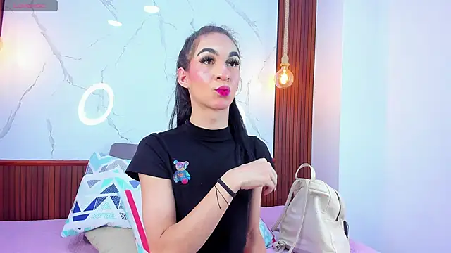 Mia thompson 19 online show from 03.05.26