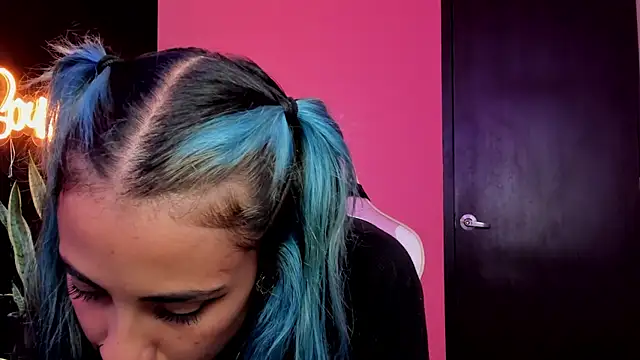 Juanadearco5 online show from 09.27.25