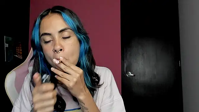 Juanadearco5 online show from 10.04.25