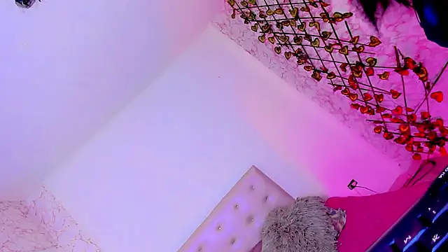 gilbanys 22 online show from 12.21.25