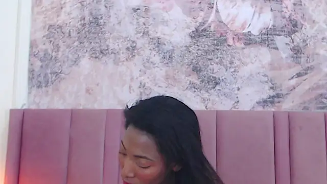 Snapshot of SabrinaDevill chatting on 11.04.25 SabrinaDevill online show from 11.04.25