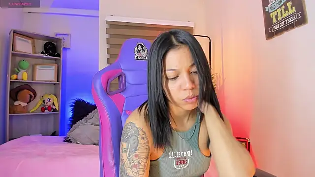 madelyn rose  online show from 11.22.25