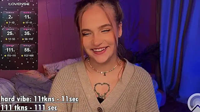 CarolineLovers online show from 03.15.25