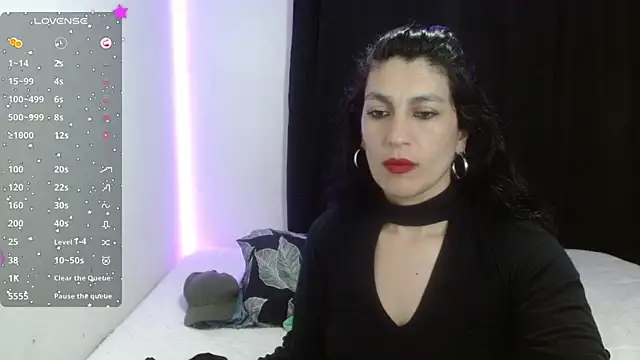 Snapshot of cristina_connor chatting on 12.29.24 cristina connor online show from 12.29.24