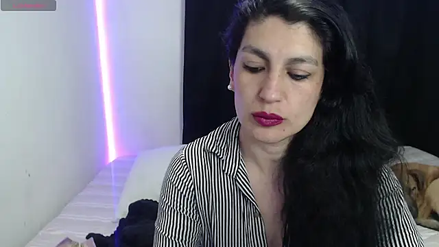 Snapshot of cristina_connor chatting on 01.15.25 cristina connor online show from 01.15.25