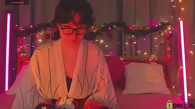 dreamgirllovee online show from 12.28.24