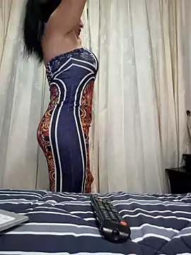 Snapshot of viollett_28 chatting on 01.22.25 viollett 28 online show from 01.22.25