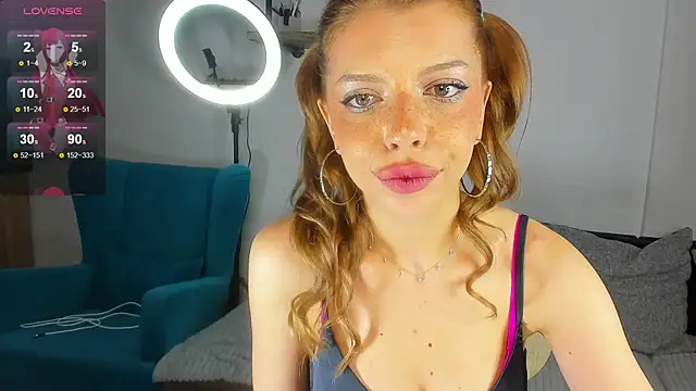 Snapshot of Hannah_Carr chatting on 10.05.25 Hannah Carr online show from 10.05.25